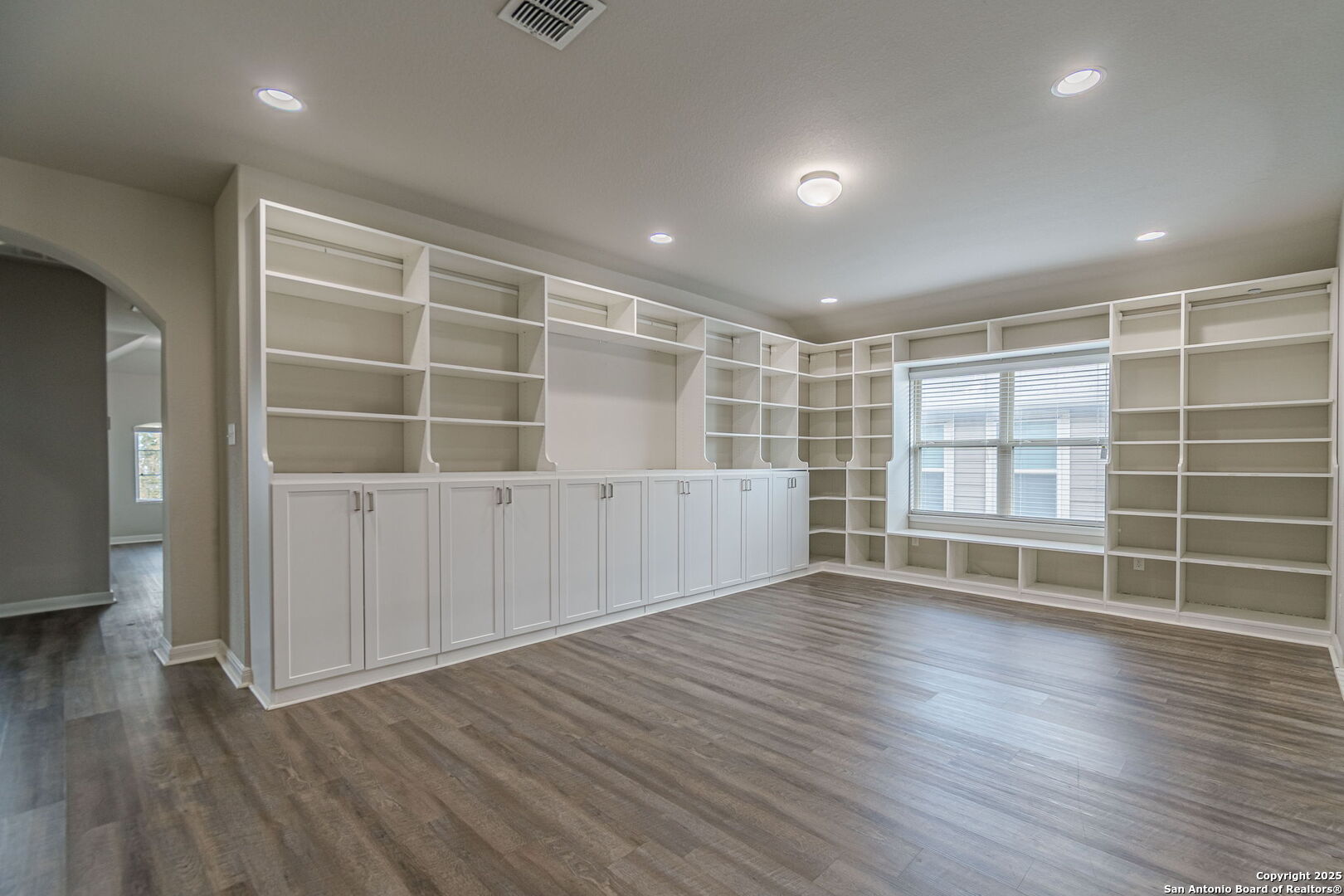 8922 Grand Western Converse, TX 78109 - Photo 45 of 77