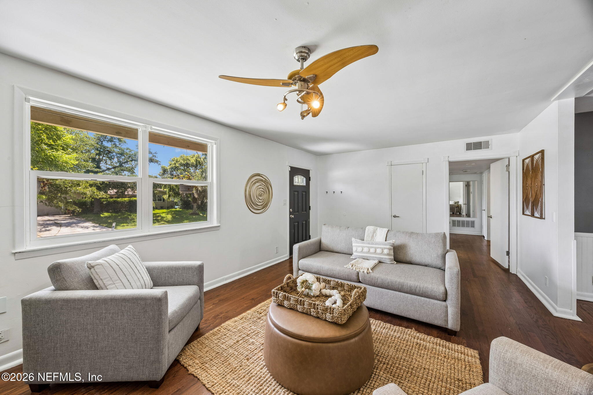 7420 Hennessy Road Jacksonville, FL 32244 - Photo 5 of 36 Living Room