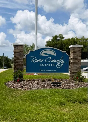 $473,000 | 7552 River Country Drive, Weeki Wachee, FL 34607