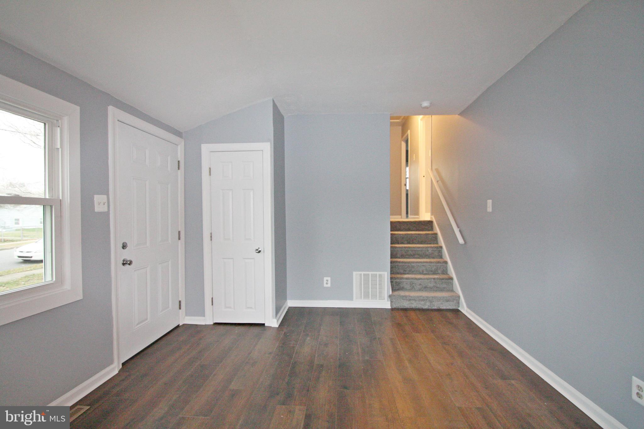 1040 Crest Road Pine Hill, NJ 08021 - Photo 3 of 9 Cozy Living Room