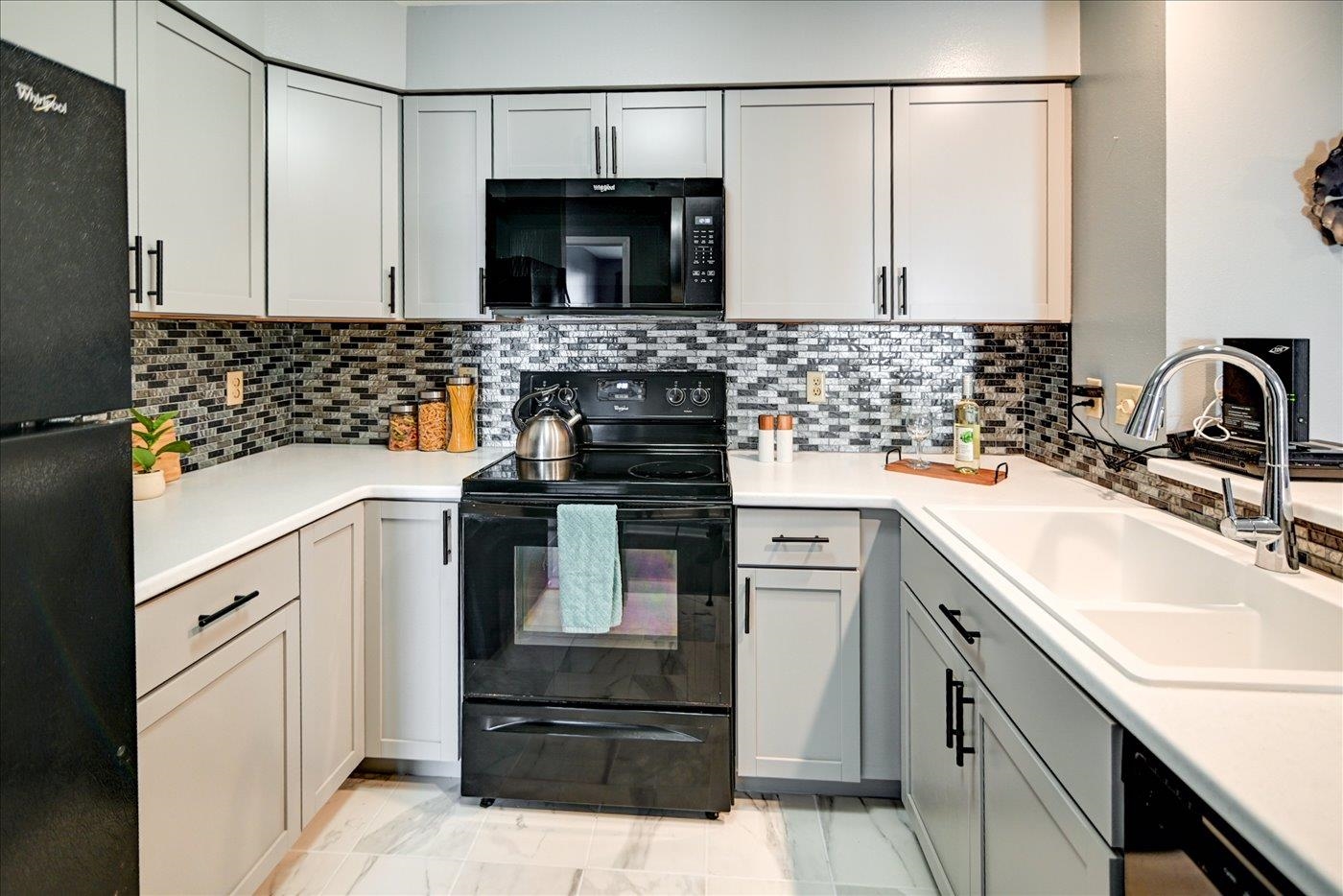 203 Kearney Way, Unit 104 Waunakee, WI 53597 - Photo 14 of 38