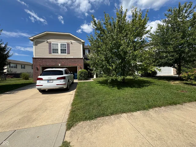 $2,200 | 11204 Aleene Way, Fishers, IN 46038