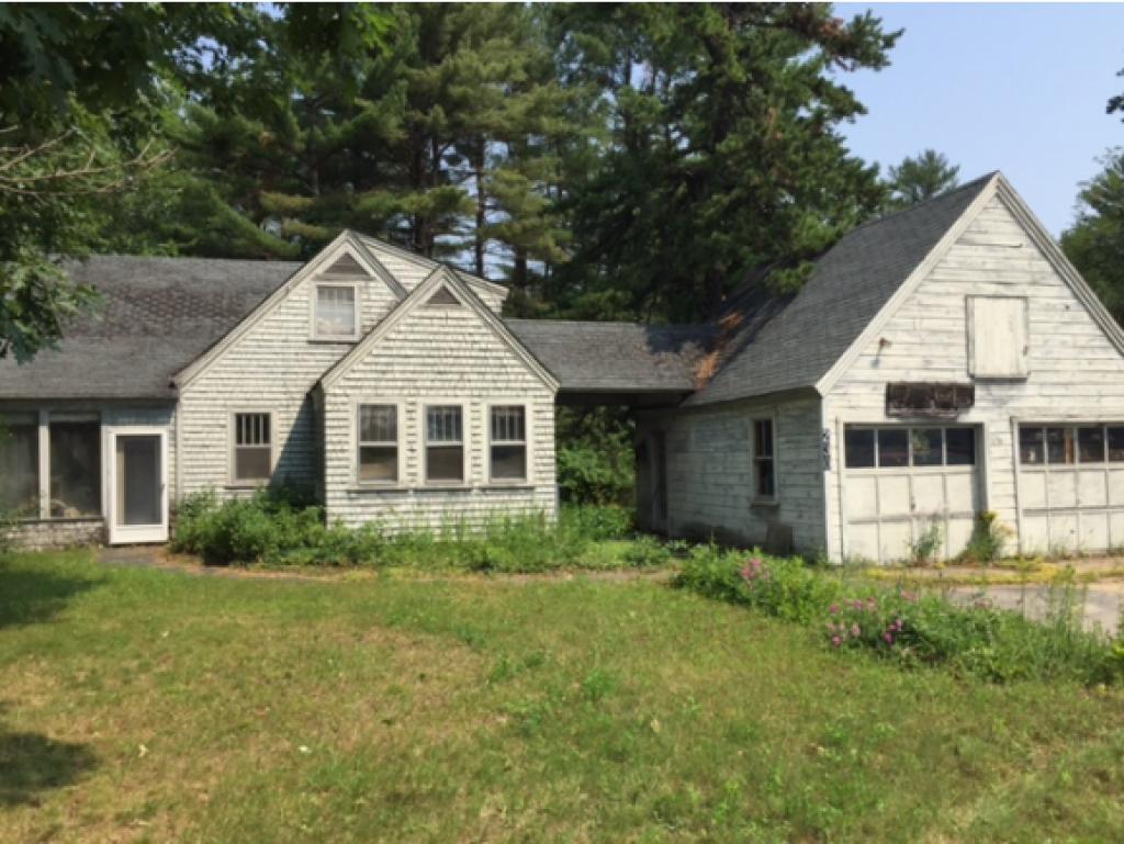 230 Laconia Road Tilton, NH 03276 - Photo 2 of 2