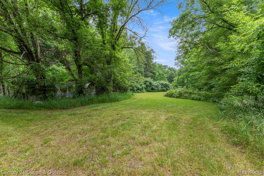 18491 Savage Road Belleville, MI 48111 - Photo 43 of 49