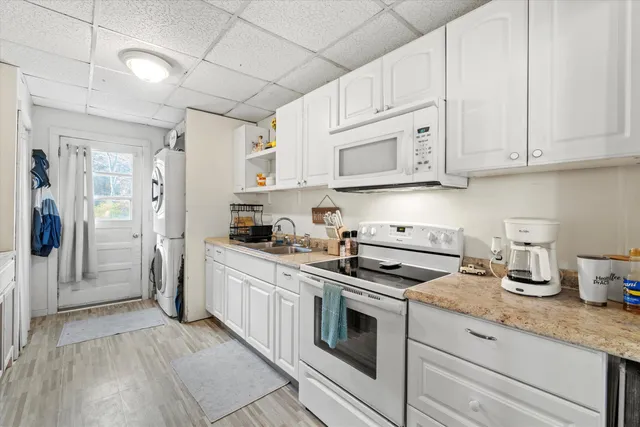 $450,000 | 73 West Main Street, Hillsborough, NH 03244