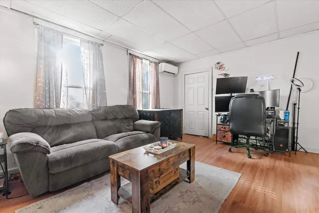 $450,000 | 73 West Main Street, Hillsborough, NH 03244