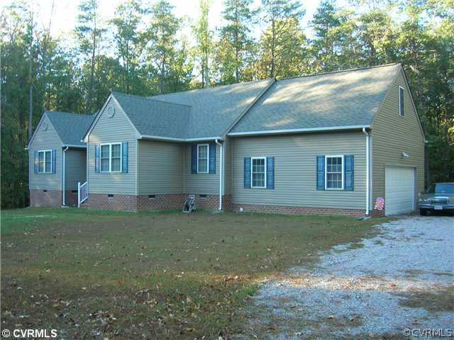 3900 Union Branch Road Petersburg, VA 23805 - Photo 2 of 12 Exterior Front