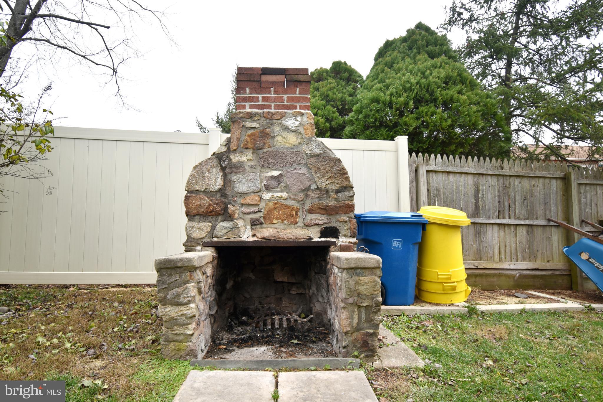 610 Eugenia Road Horsham, PA 19044 - Photo 17 of 23 Original firepit