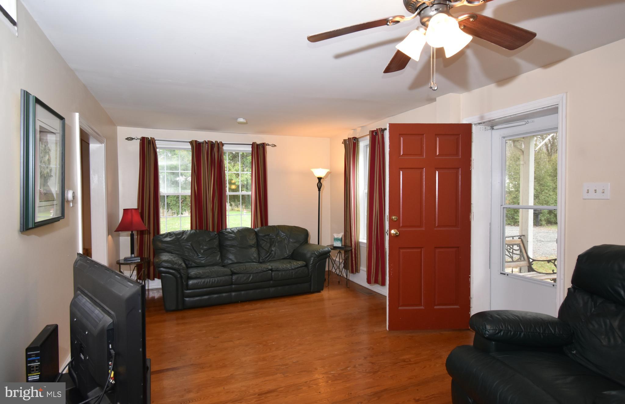 610 Eugenia Road Horsham, PA 19044 - Photo 6 of 23 Pretty hardwood floors.