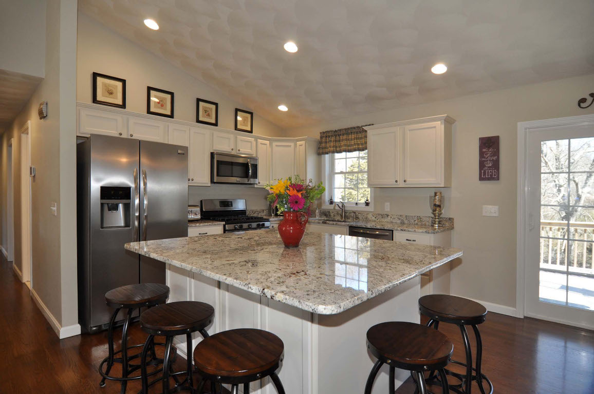 615 Sherman Farm Road Burrillville, RI 02830 - Photo 3 of 31