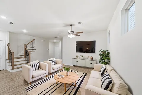 $350,000 | 8663 Cedardale Park Drive, Houston, TX 77063