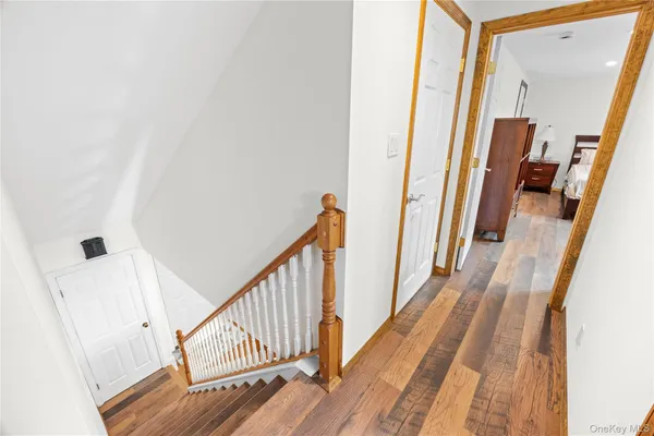 $699,000 | 193 Glen Summer Road, Holbrook, NY 11741