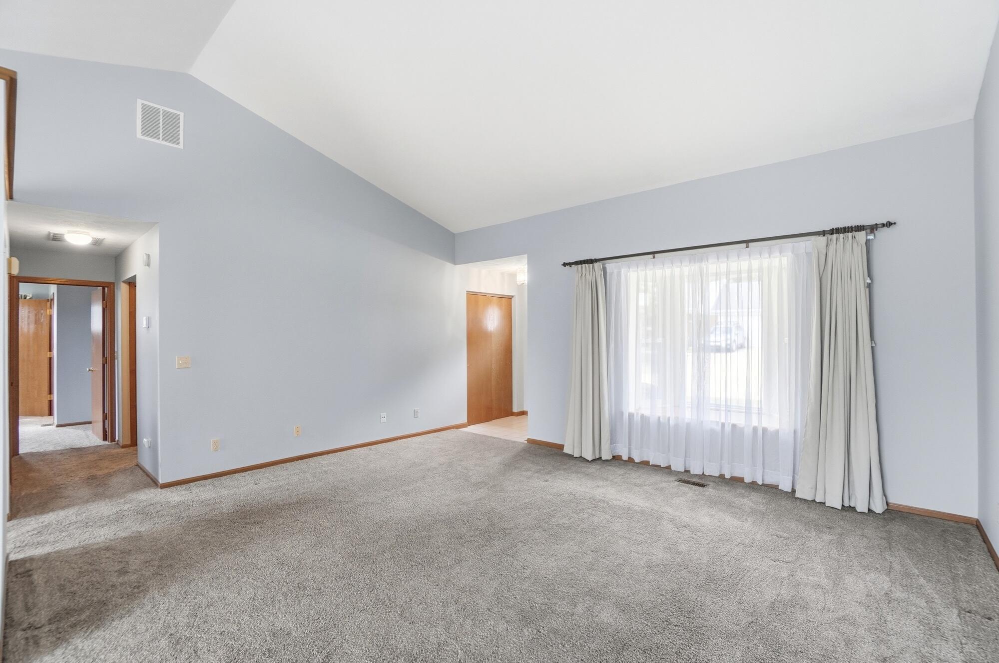 1167 Old Farm Lane Springfield, OH 45503 - Photo 8 of 29