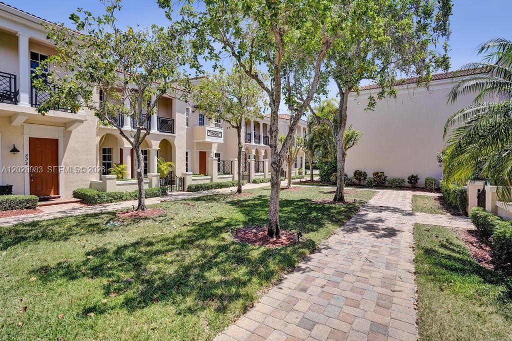 823 Northwest 82nd Lane Boca Raton, FL 33487 - Photo 12 of 105