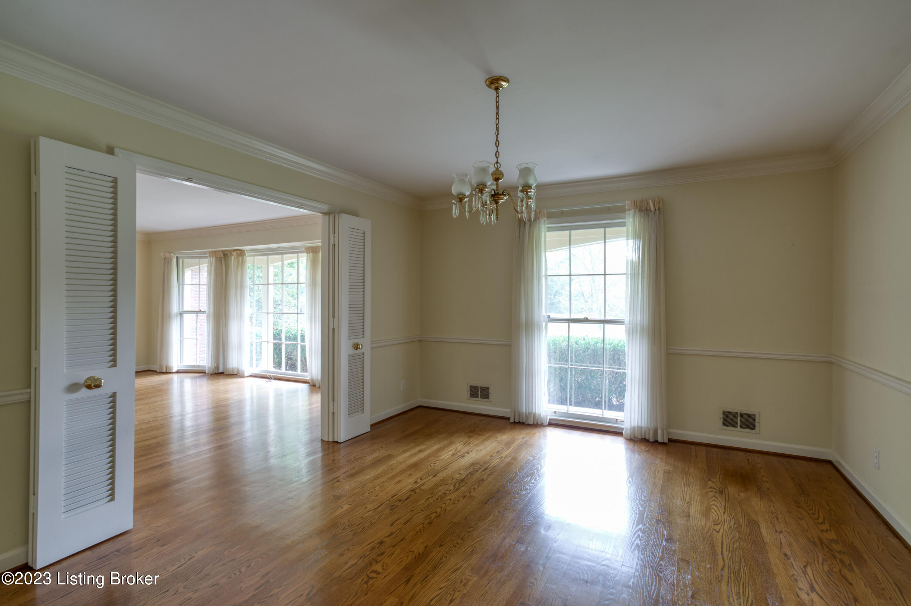 6205 Orion Road Louisville, KY 40222 - Photo 8 of 45 016 - 20231019 05135