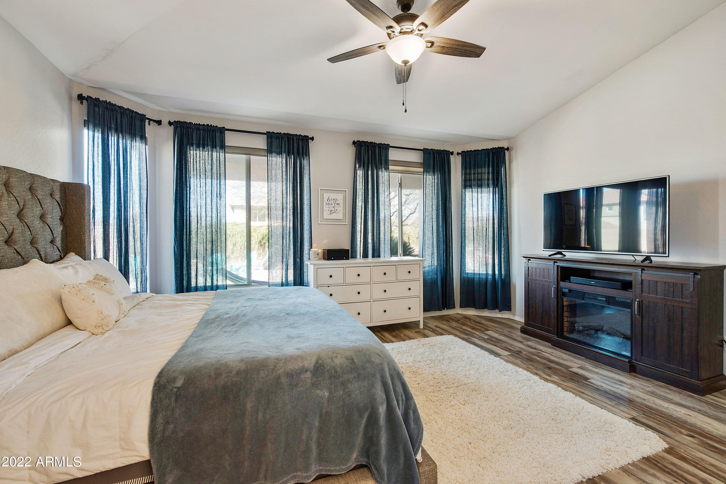 2624 West Summerside Road Phoenix, AZ 85041 - Photo 20 of 44 _dsc6287-_dsc6289