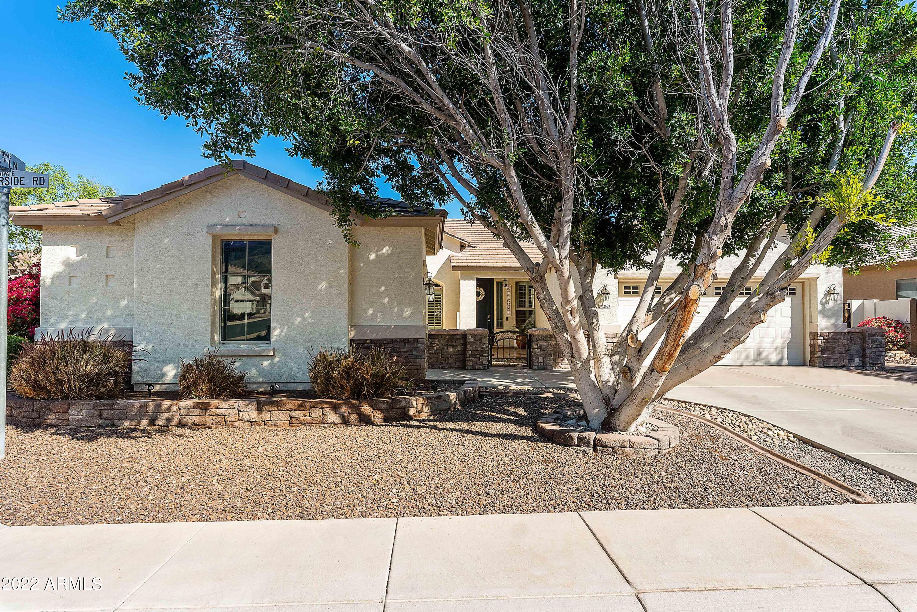 2624 West Summerside Road Phoenix, AZ 85041 - Photo 2 of 44 _DSC6313