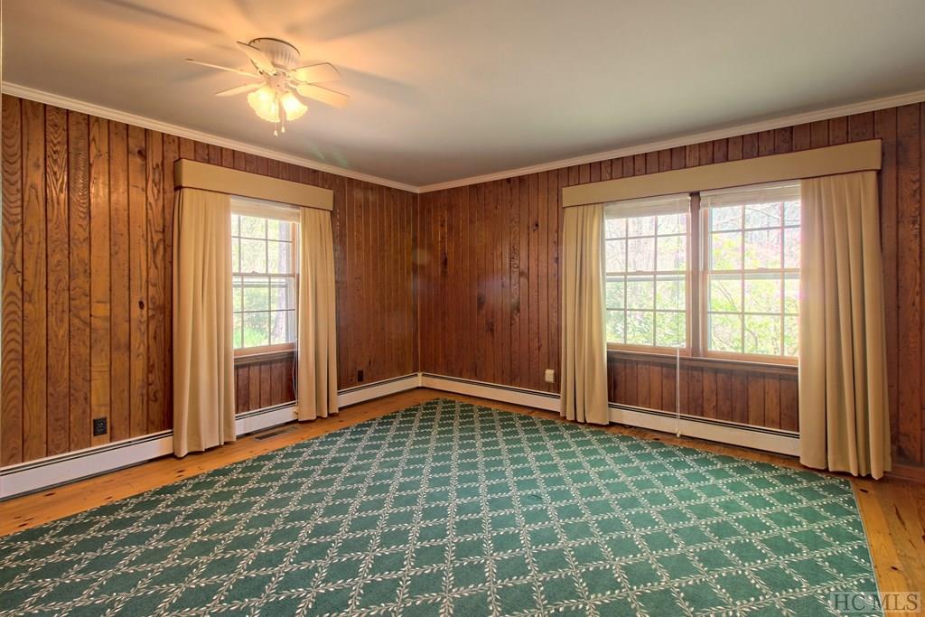 70 Summit Road Otto, NC 28763 - Photo 9 of 36 Gallery Image 9