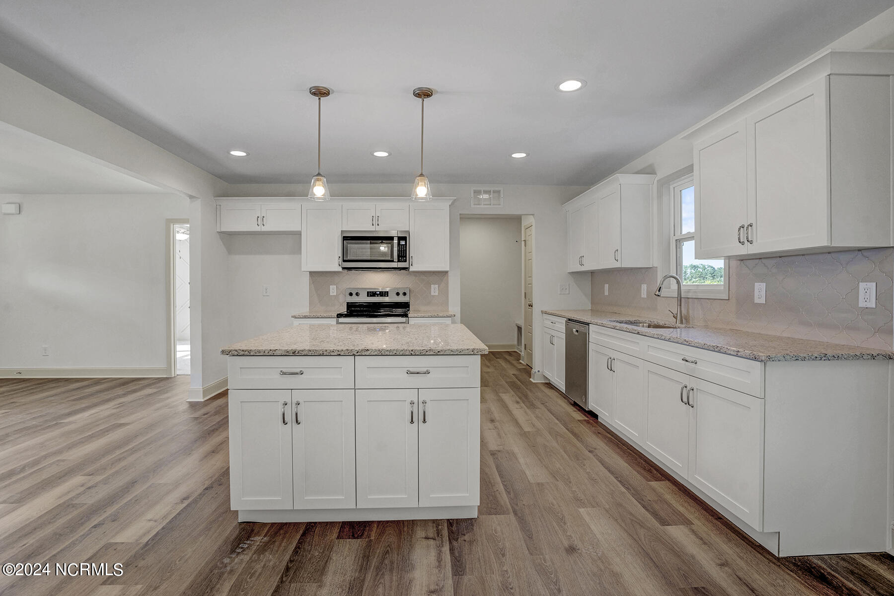 406 Wade Street Warsaw, NC 28398 - Photo 8 of 30 Kitchen