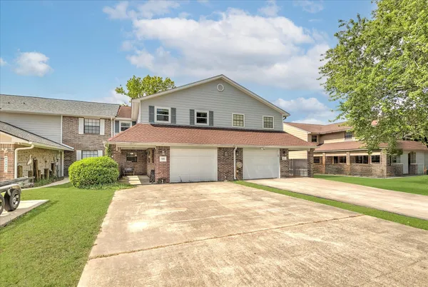 $325,000 | 13239 Bluff View Drive, Willis, TX 77318