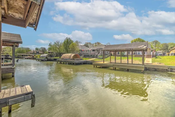 $325,000 | 13239 Bluff View Drive, Willis, TX 77318