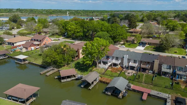 $325,000 | 13239 Bluff View Drive, Willis, TX 77318