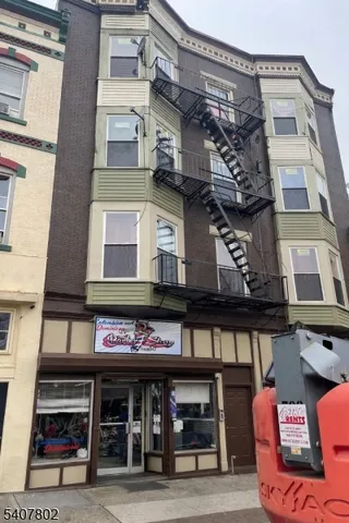 $1,600 | 197 North Avenue, Plainfield, NJ 07060