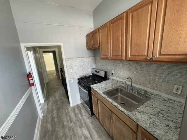 $1,600 | 197 North Avenue, Plainfield, NJ 07060