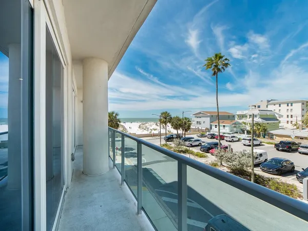 $10,000 | 15 Avalon Street, Unit 303, Clearwater Beach, FL 33767