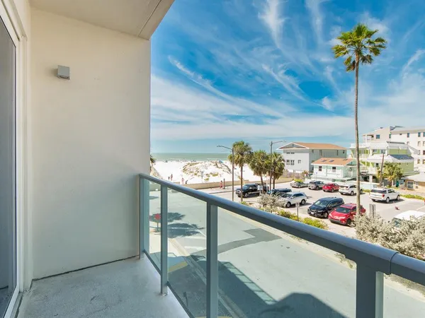$10,000 | 15 Avalon Street, Unit 303, Clearwater Beach, FL 33767
