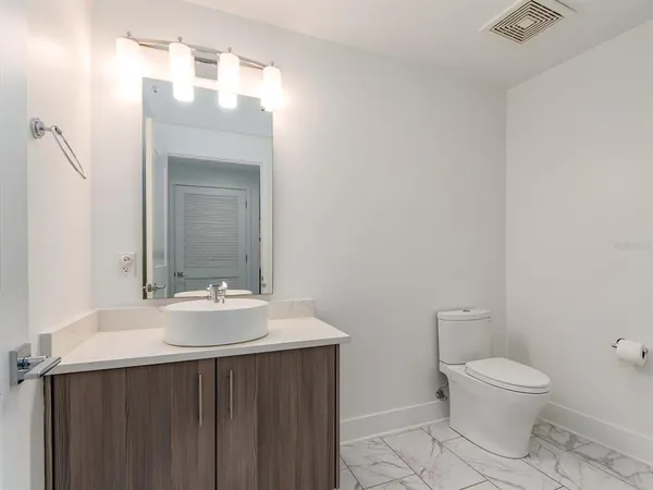 $10,000 | 15 Avalon Street, Unit 303, Clearwater Beach, FL 33767