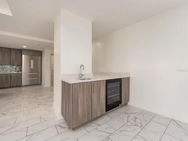 $10,000 | 15 Avalon Street, Unit 303, Clearwater Beach, FL 33767