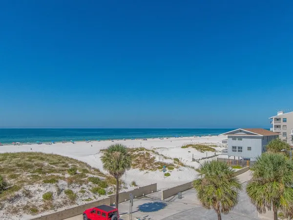 $10,000 | 15 Avalon Street, Unit 303, Clearwater Beach, FL 33767