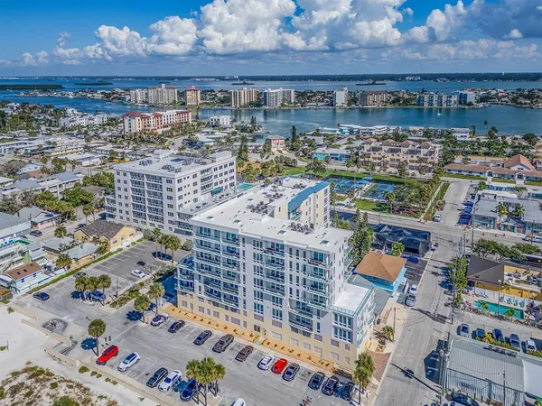 $10,000 | 15 Avalon Street, Unit 303, Clearwater Beach, FL 33767