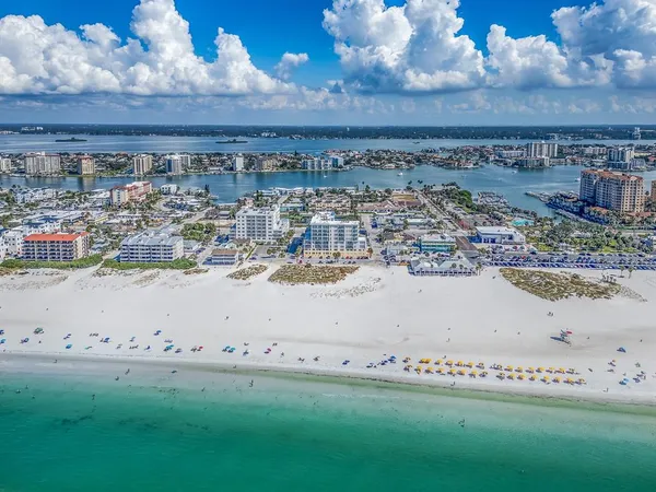 $10,000 | 15 Avalon Street, Unit 303, Clearwater Beach, FL 33767