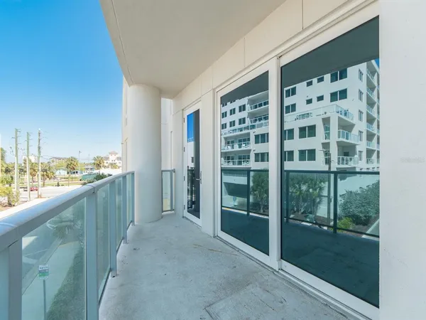 $10,000 | 15 Avalon Street, Unit 303, Clearwater Beach, FL 33767