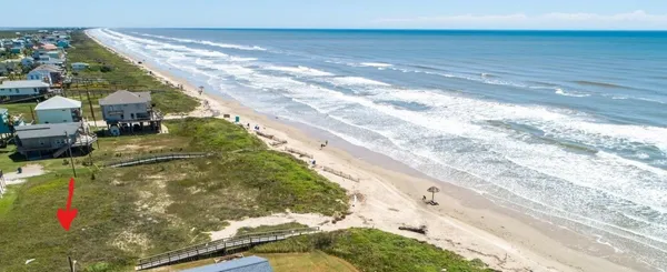 a view of yard with ocean view