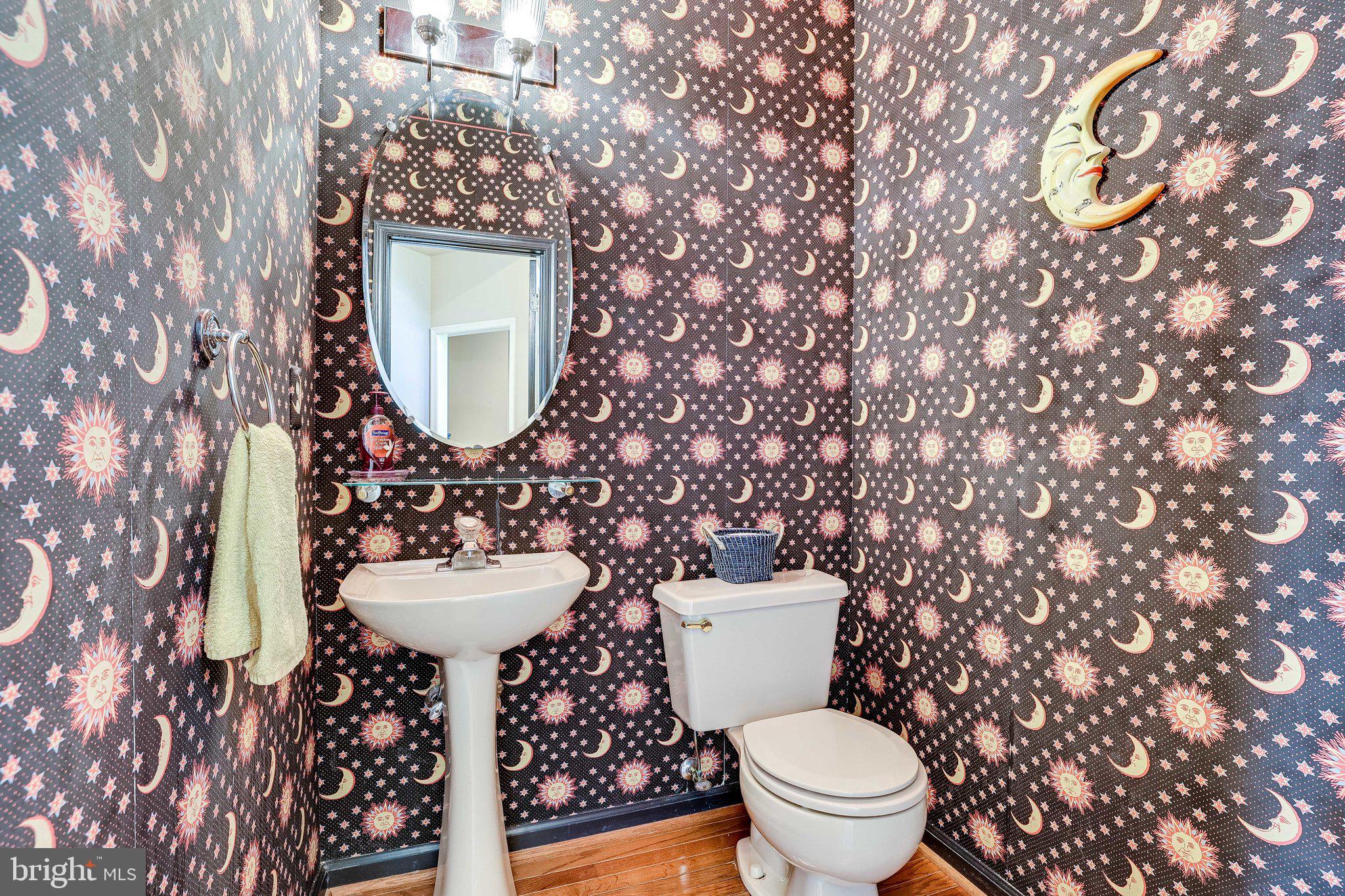 1223 Woodbrook Court Reston, VA 20194 - Photo 30 of 86 Half bath main level