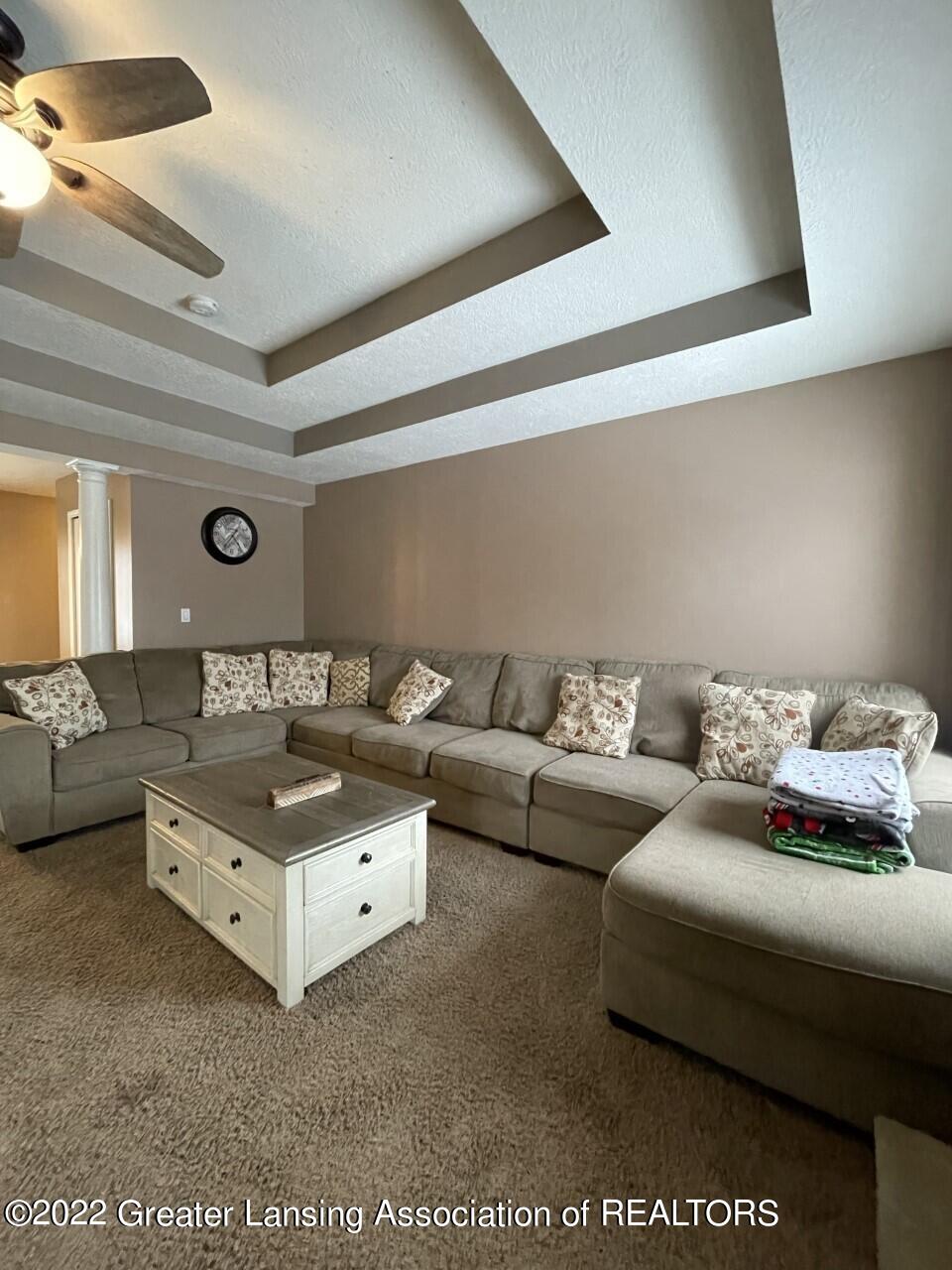 3950 South Dewitt Road St. Johns, MI 48879 - Photo 45 of 90 Living Room