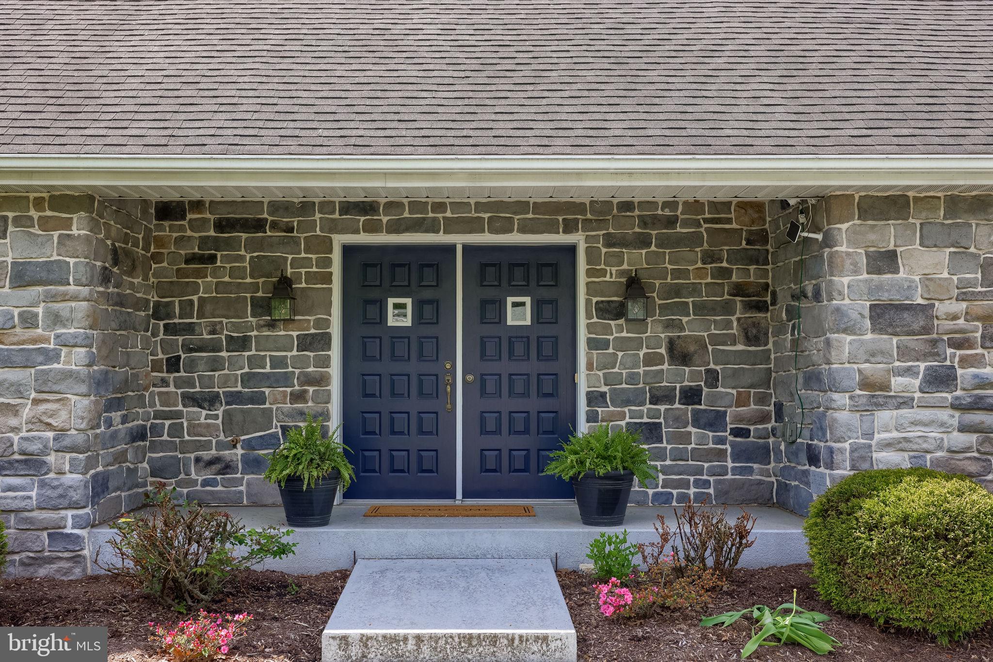 320 Highland Road Hershey, PA 17033 - Photo 3 of 62