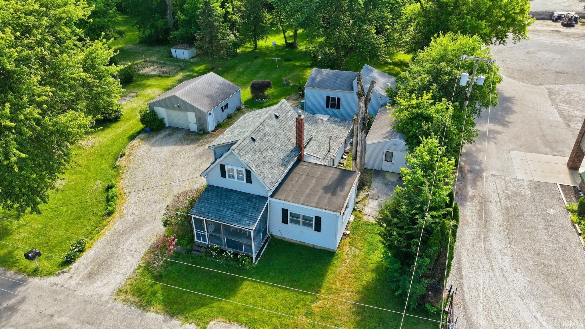 2901 Rousseau Avenue Fort Wayne, IN 46802 - Photo 4 of 39 Gallery Image 4