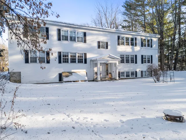 $165,000 | 50 Pleasant Street, Unit 4, Waterville, ME 04901