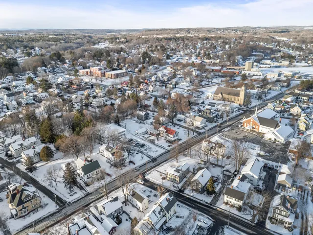 $165,000 | 50 Pleasant Street, Unit 4, Waterville, ME 04901