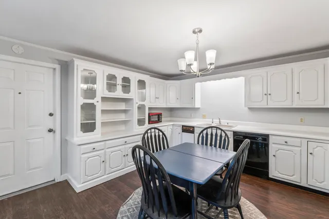 $165,000 | 50 Pleasant Street, Unit 4, Waterville, ME 04901