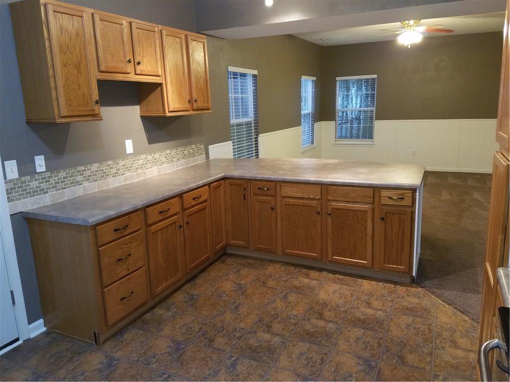 136 Rambling Road Greenfield, IN 46140 - Photo 14 of 39