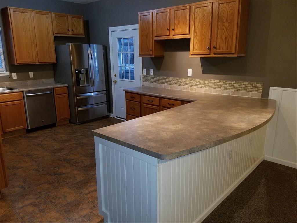 136 Rambling Road Greenfield, IN 46140 - Photo 15 of 39