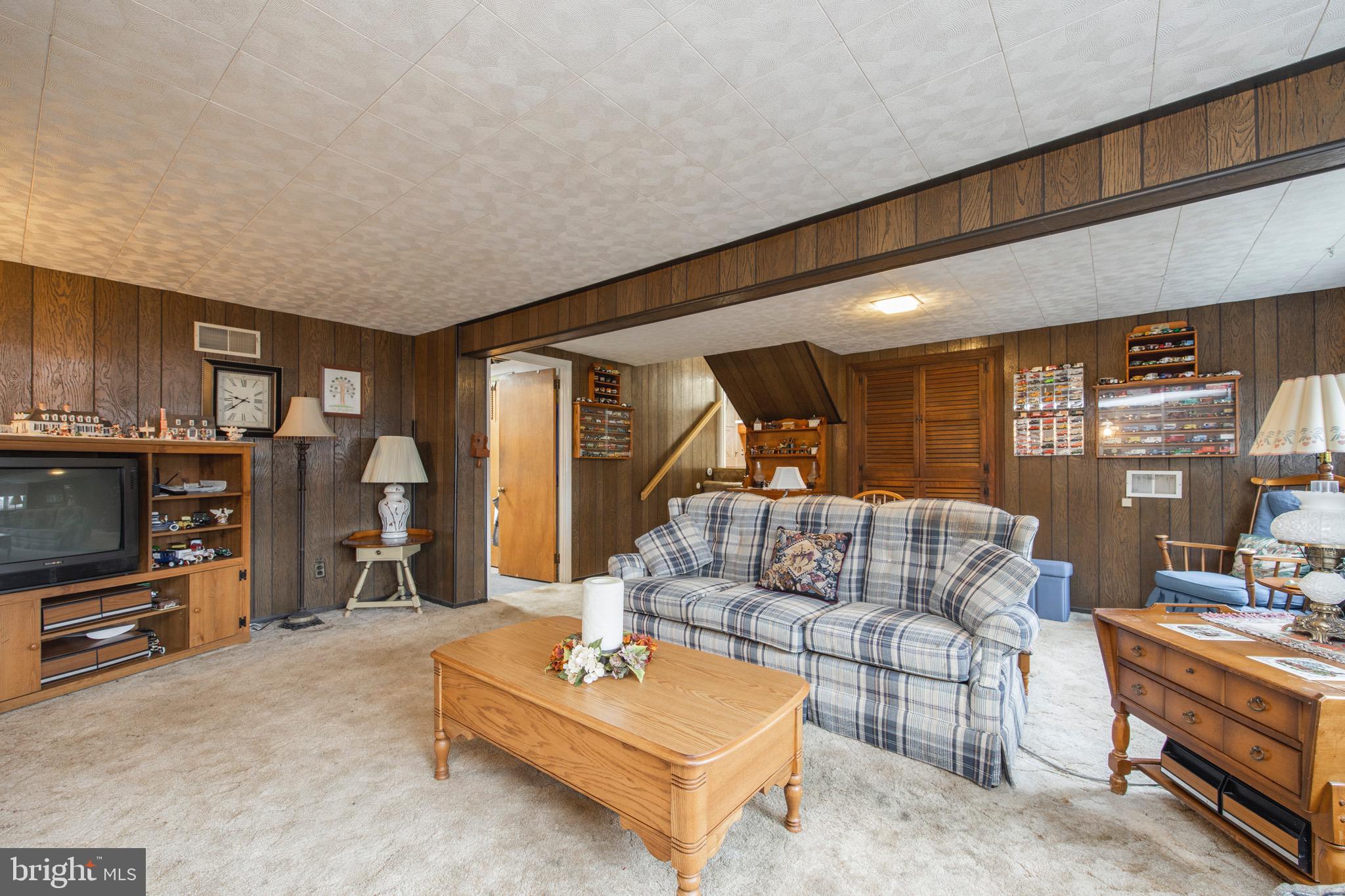 1391 Hi View Drive Southampton, PA 18966 - Photo 16 of 27 Gallery Image 16