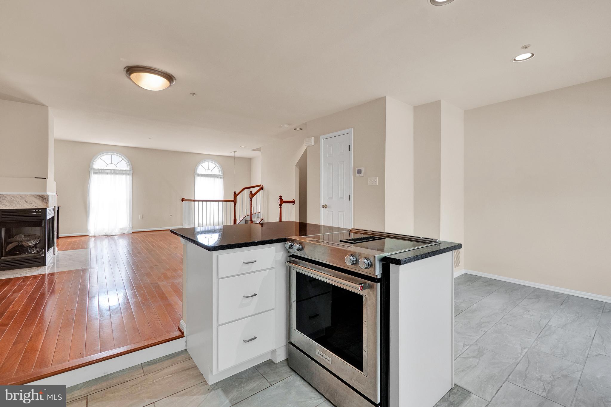 104 Victoria Square Frederick, MD 21702 - Photo 8 of 28 Gallery Image 8