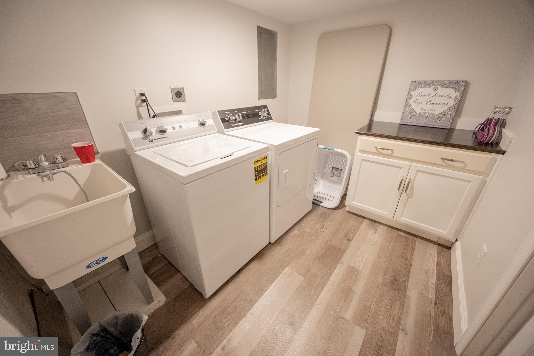 6113 Ross Street Philadelphia, PA 19144 - Photo 34 of 40 a utility room with dryer and washer