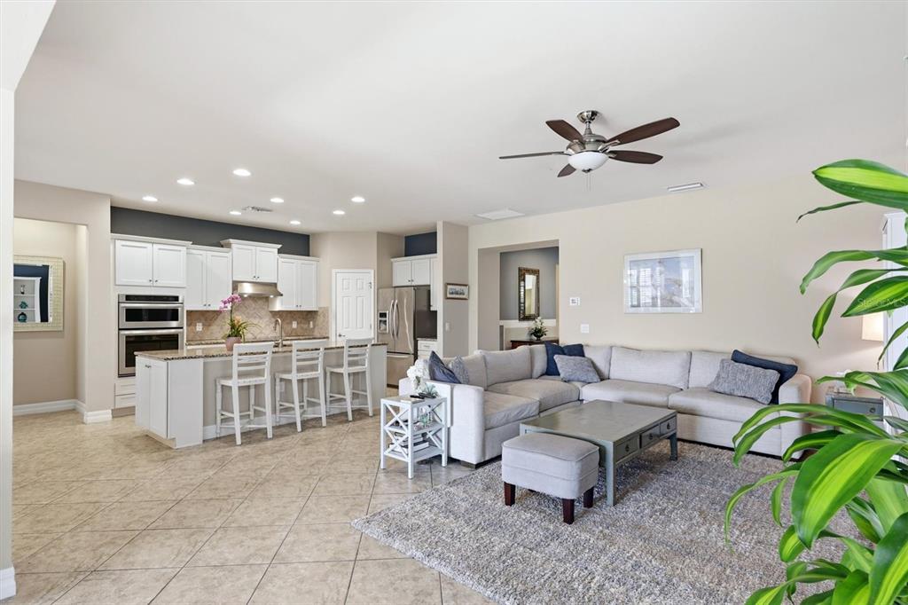19454 Rizzuto Street Venice, FL 34293 - Photo 12 of 62